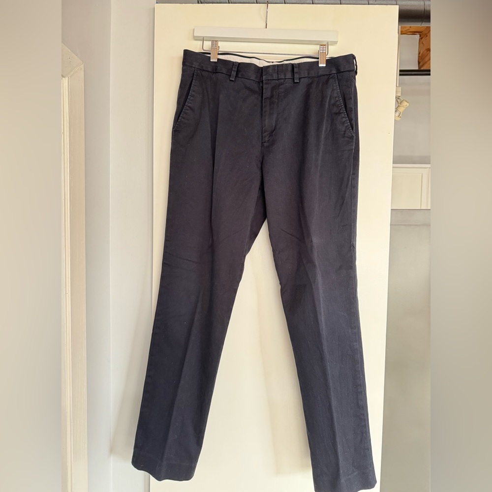 J. CREW Ludlow Men’s Navy Chinos